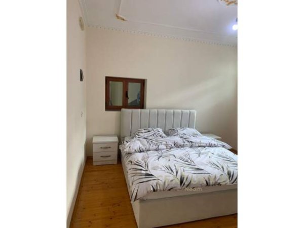 Tirane, jepet me qera apartament 2+1 Kati 1, 90 m² 420 Euro (SAUK)