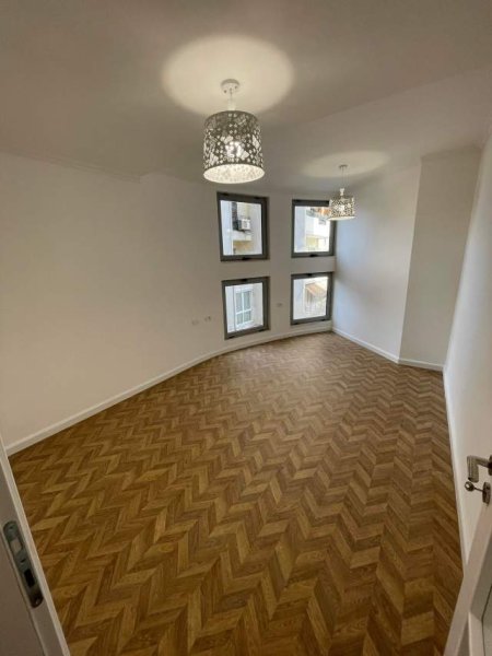 Tirane, shitet apartament 2+1+BLK Kati 3, 100 m² 140.000 Euro (Selvia, Rruga Siri Kodra)