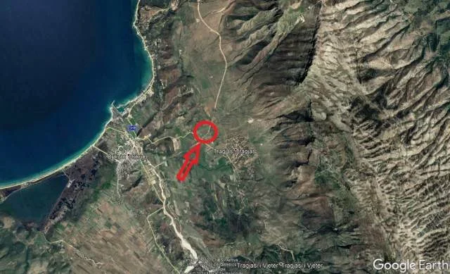 Vlore, Tragjas Shitet Toke Are 2.000 m², Cmimi Fillestar 5,120,000 Leke