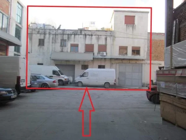 Vlore, Shitet Ambjent Biznesi (Truall 525 m² + 2 Njesi 525 m² & 375 m²), Cmimi Fillestar 42,142,080 Leke (Lagja “Kushtrimi”)