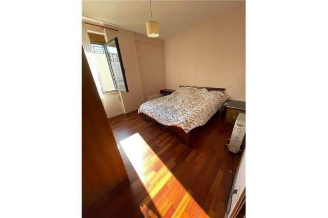 Tirane, jepet me qera apartament 1+1 66 m² 450 Euro (TIRANE E RE)
