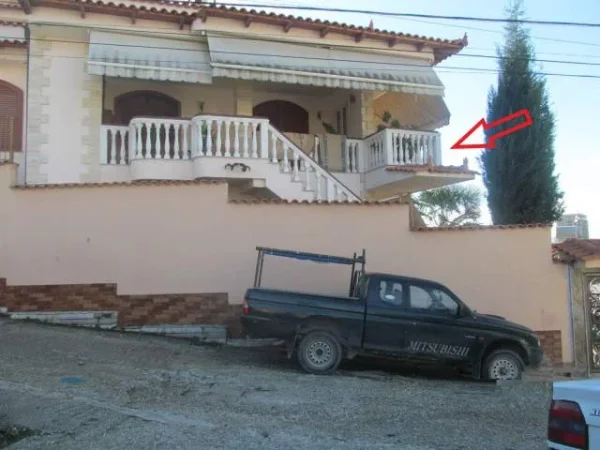 Vlore, Shitet Truall 200 m² dhe Ndertese 100 m², Cmimi Fillestar 19.200.000 Leke (Lagja “15-Tetori”)