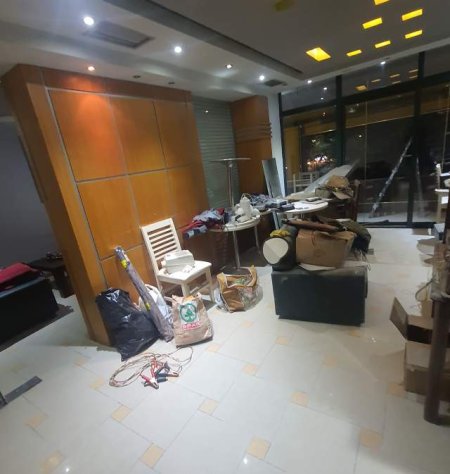 Tirane, jepet me qera apartament 1+1 Kati 1, 100 m² 100.000 Leke (21 dhjetori)