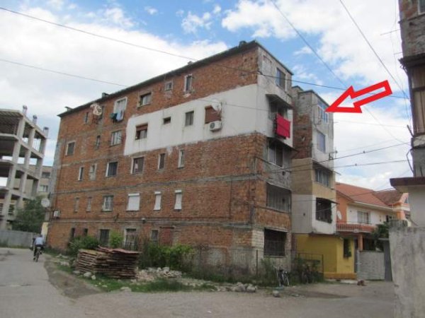 Shkoder, Shitet Apartament 2+1, Kati 5, 65 m², 1.400.000 Leke (Lagjia “Salo Halili”)