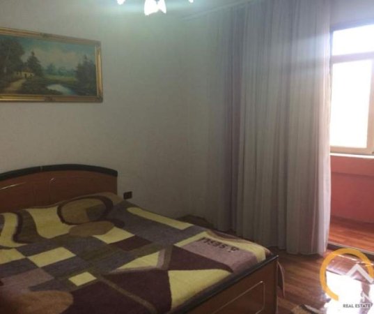 Shkoder, jepet me qera apartament 1+1+BLK Kati 3, 60 m² 130 Euro (RUS, SHKODER)