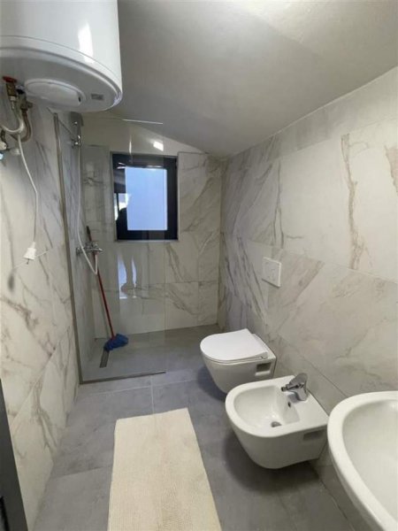 Tirane, jepet me qera apartament 2+1+BLK Kati 3, 110 m² 50.000 Leke (Selite)
