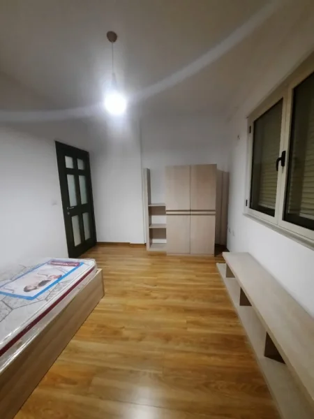 Tirane, jepet me qera apartament 2+1+Ballkon Kati 5, 100 m² 500 € (Astir, Aleksandri i Madh)