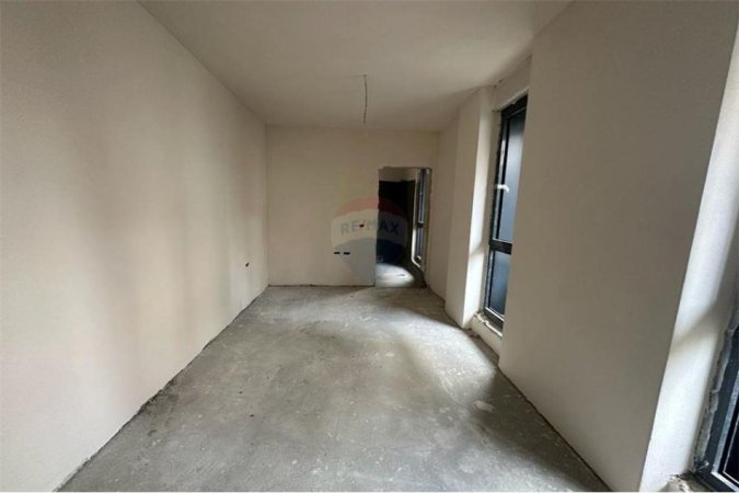 Tirane, shitet apartament 2+1+Ballkon Kati 5, 103 m² 195.000 € (SHESIM APARTAMENT 2+1+2 KOPSHTI ZOOLOGJIK!)