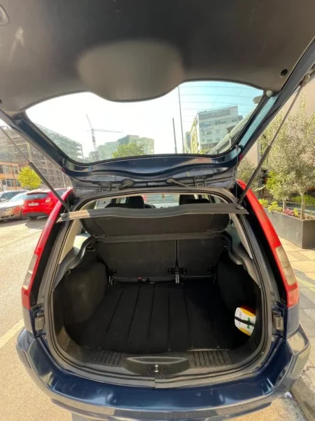 Tirane, shes makine Ford Fusion Nafte, blu manuale Kondicioner 186 km 2.800 €