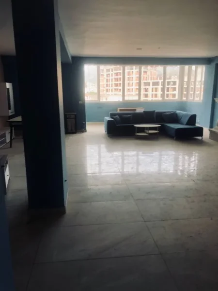 Durres, shitet apartament 3+1+2 Kati 4, 160 m² (SHKOZE KODRA PRIFTIT!)