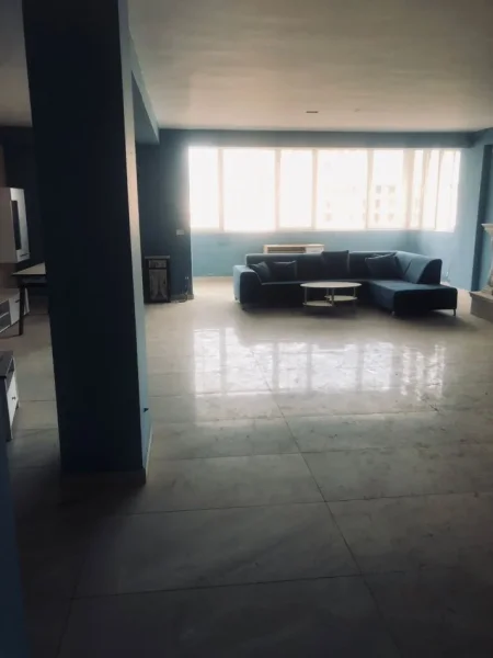 Durres, shitet apartament 3+1+2 Kati 4, 160 m² (SHKOZE KODRA PRIFTIT!)