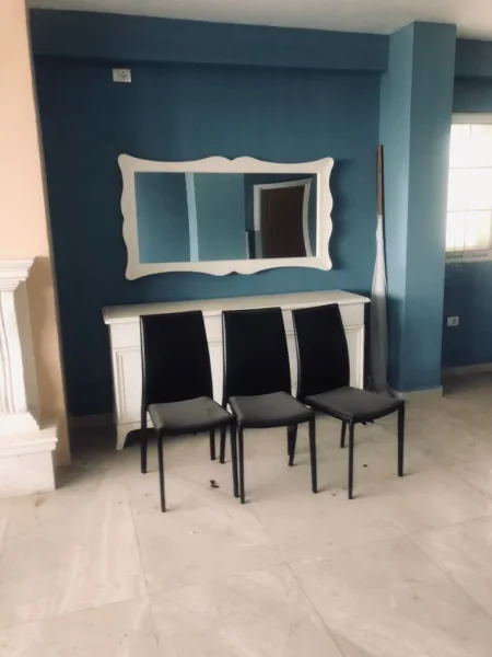 Durres, shitet apartament 3+1+2 Kati 4, 160 m² (SHKOZE KODRA PRIFTIT!)