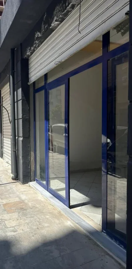 shitet ambjent biznesi Kati 0, 97 m² 261.900 € (QENDER DURRES)