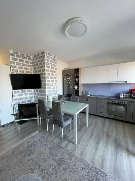 Tirane, shitet apartament 2+1+Aneks+Ballkon Kati 6, 149 m² 155.000 € (Astir)