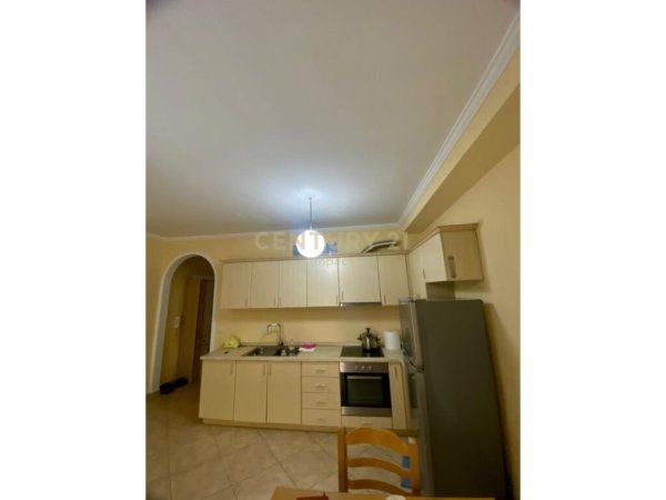 Tirane, jepet me qera 1+1+Aneks+Ballkon Kati 4, 60 m² 530 € (Liqeni i Thate)