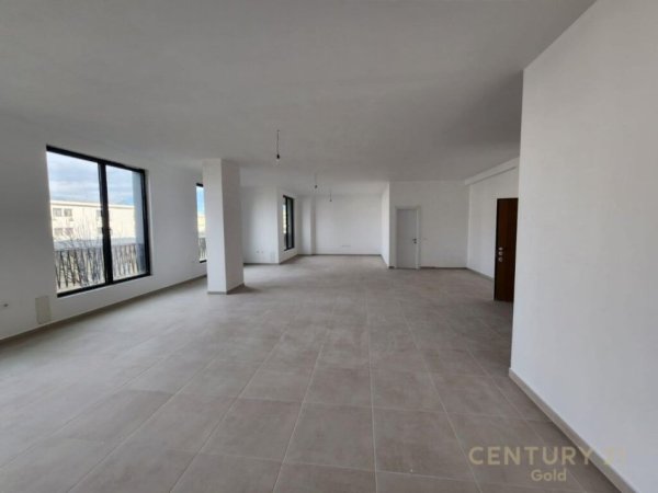 Tirane, jepet me qera zyre Kati 1, 136 m² 1.300 € (Pediatria,QSUT)