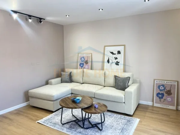 Tirane, shitet apartament 2+1 Kati 5, 75 m² 158.000 € (Rruga Mine Peza)