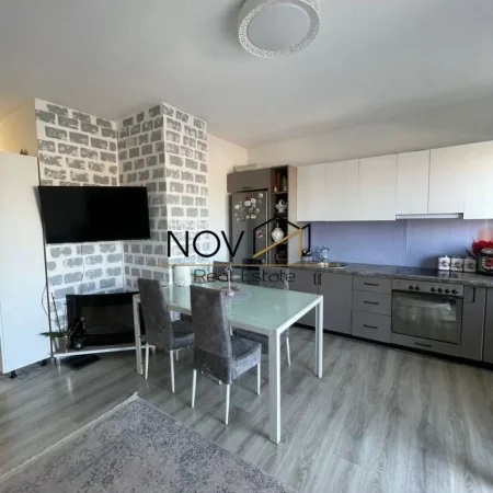 Tirane, shitet apartament 2+1+Ballkon Kati 6, (ASTIR)