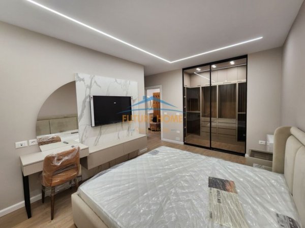 Tirane, jepet me qera apartament 2+1+Ballkon Kati 3, 116 m² 900 € (Don Bosko)