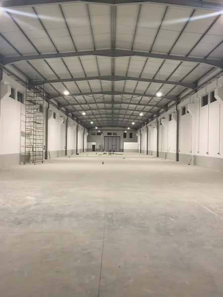 Durres, jepet me qera KAPANON, 1.350 m² (AUTOSTRADE KRYESORE PRANE FLLAKES!)