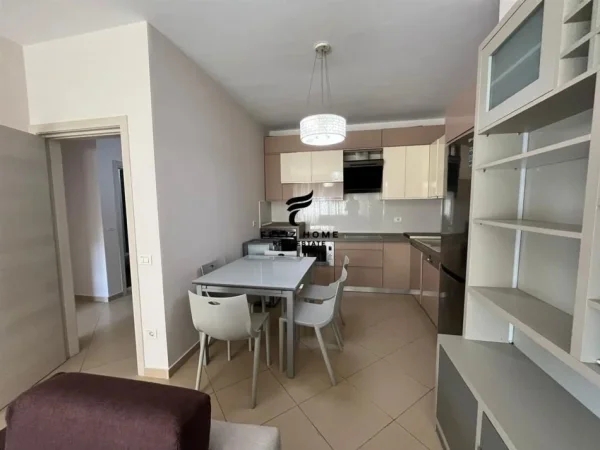 Tirane, jepet me qera apartament 2+1 Kati 6, 108 m² 550 € (UNAZA E RE)