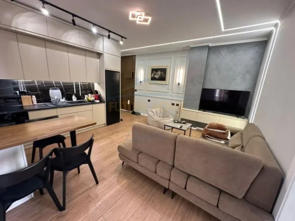 Tirane, shes 1+1 Kati 3, 70 m² 120.000 € (besa)