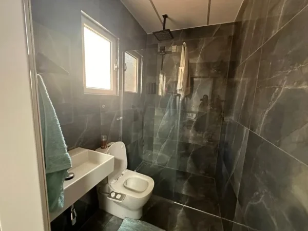 Sarande, shitet apartament 2+1 Kati 4, 100 m² 155.000 € 