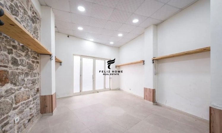 Tirane, jepet me qera dyqan Kati 0, 55 m² 1.400 € (BLLOKU)