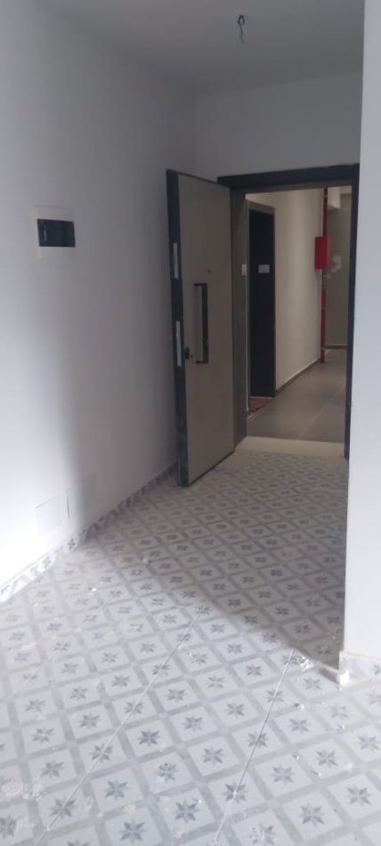 Tirane, jepet me qera apartament 1+1 Kati 9, 65 m² 300 € (Misto Mame)
