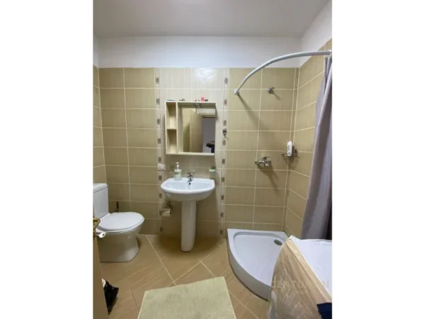 Tirane, jepet me qera apartament 3+1+Aneks+Ballkon Kati 2, 134 m² 600 € (Jordan Misja)