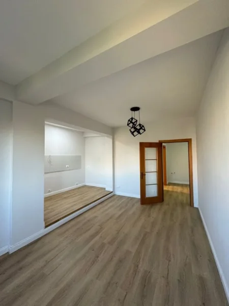 Durres, shitet apartament 1+1 Kati 4, 45.5 m² 65.000 € (Iliria, Plazh)