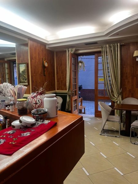 Tirane, shitet bar-kafe Kati 0, 141 m² 495.000 € (RR E KAVAJES)