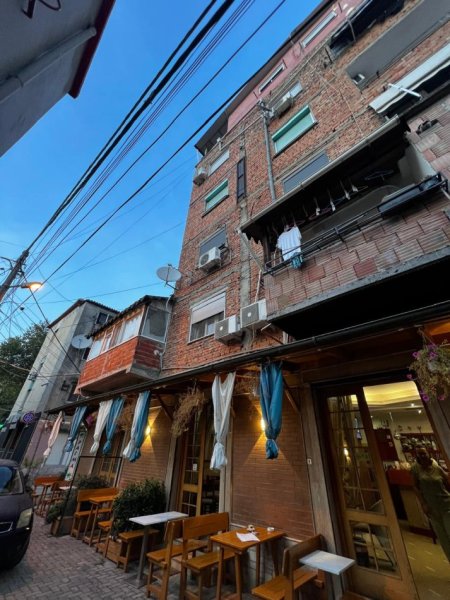 Tirane, shitet bar-kafe Kati 0, 141 m² 495.000 € (RR E KAVAJES)