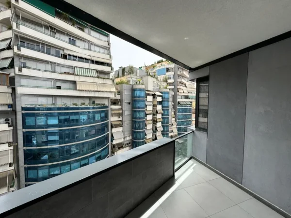 Tirane, shitet apartament 4+1 , 266 m² 750.000 € (SELVIA)