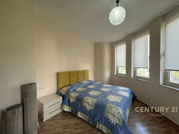 Tirane, jepet me qera apartament 2+1+Ballkon Kati 3, 117 m² 430 € (Rruga Muhamed Deliu)