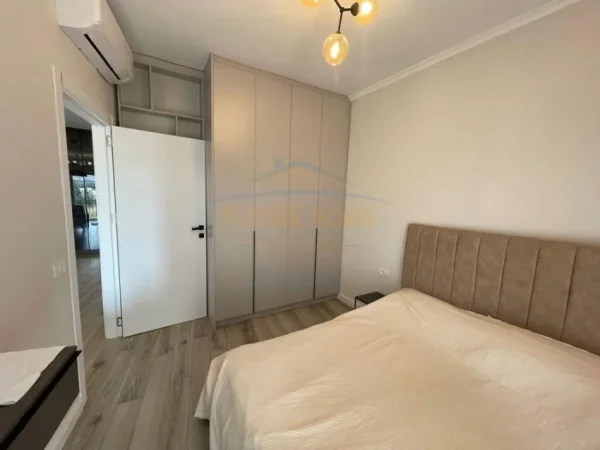 Tirane, jepet me qera 1+1 Kati 2, 74 m² 680 € (Rose Garden Residence)