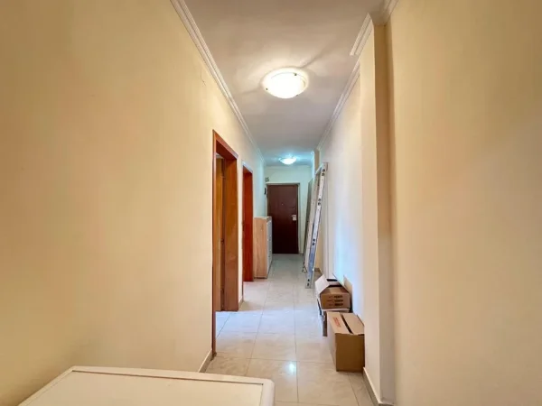 Tirane, shitet apartament 1+1 Kati 2, 56 m² 119.000 € (Rruga e Elbasanit)