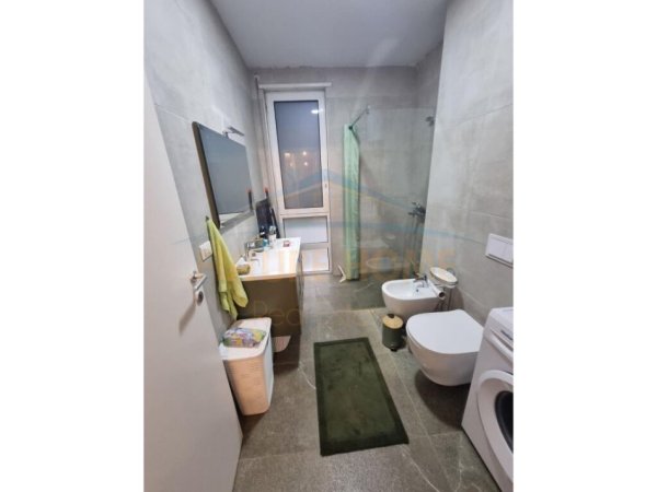Durres, shitet apartament 2+1 Kati 0, 450 m² 320.000 € (San Pietro,Gjiri I Lalzit)