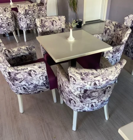 Tirane, SHITEN KOMPLETE KARRIKESH + TAVOLINA PER BAR KAFE