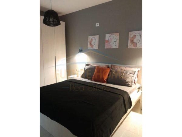 Tirane, jepet me qera 2+1 Kati 5, 70 m² 850 € (Myslym Shyri)