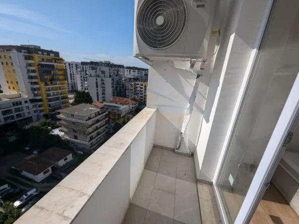 Tirane, shitet apartament 3+1+Ballkon Kati 9, 104 m² 166.000 € (Fusha e Aviacionit)