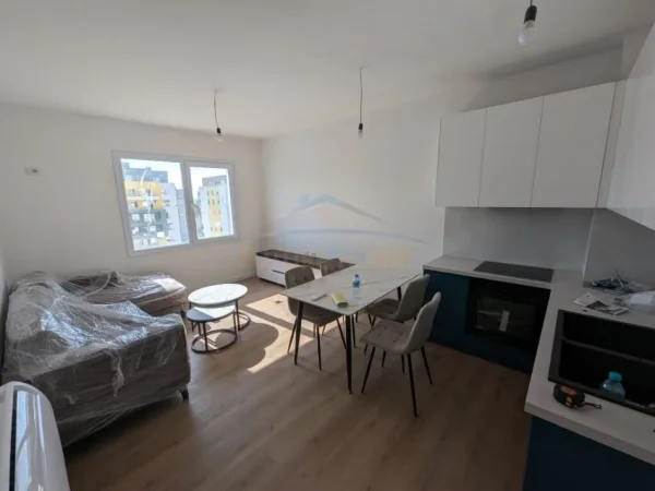 Tirane, shitet apartament 3+1+Ballkon Kati 9, 104 m² 166.000 € (Fusha e Aviacionit)
