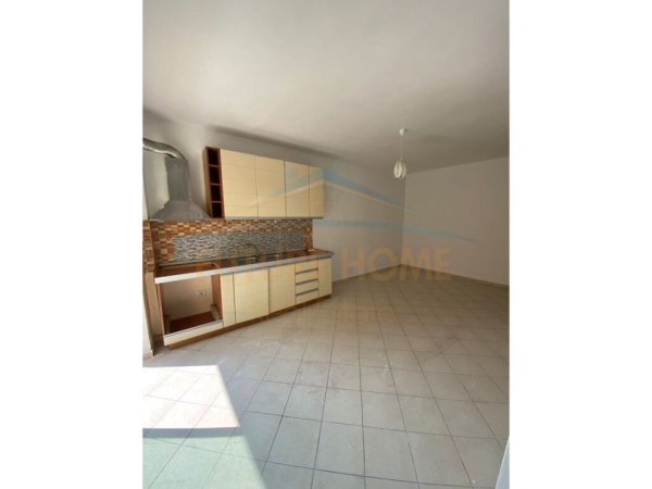 Durres, shitet apartament 1+1 Kati 5, 47 m² 54.000 € (SHKEMBI KAVAJES,DURRES)
