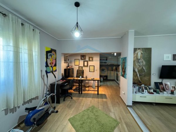 Durres, shitet apartament 2+1 Kati 0, 136 m² 130.000 € (KOPSHTI IVINA,DURRES)