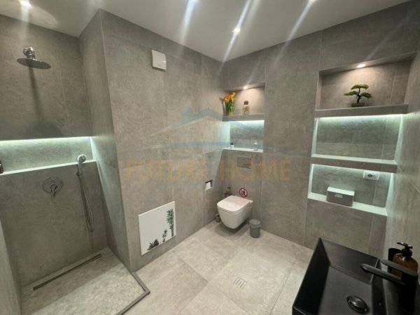 Durres, shitet apartament 1+1 Kati 14, 95 m² 295.000 € (VOLLGA,DURRES)
