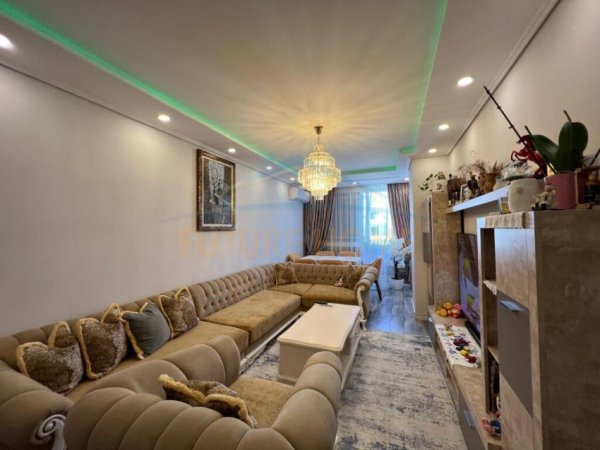 Durres, shitet apartament 2+1 Kati 3, 90 m² 150.000 € (PLAZH HEKURUDHA,DURRES)