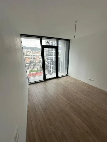 Tirane, jepet me qera zyre Kati 4, 70 m² 700 € (Lake View Residence , Liqeni Artificial)