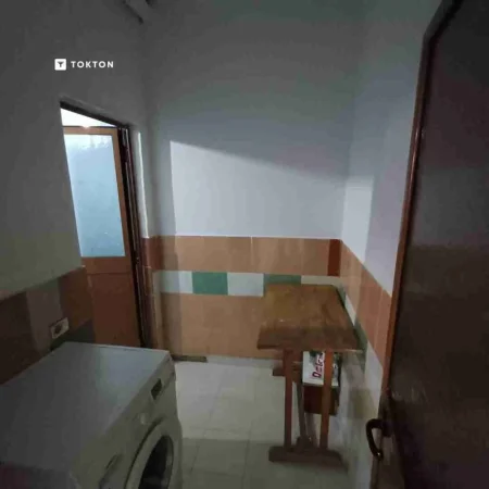 Tirane, shitet apartament 1+1+Ballkon Kati 1, 78 m² 98.000 € (Rruga e Dibres)