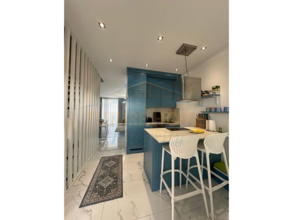 Durres, shitet apartament duplex 1+1 Kati 0, 136 m² 544.000 € (KEPI I RODONIT,DURRES)