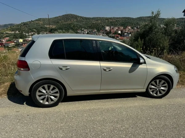 Lushnje, shes makine Volkswagen Benzin+Gaz, gri metalizato manuale Klima 6.000 €